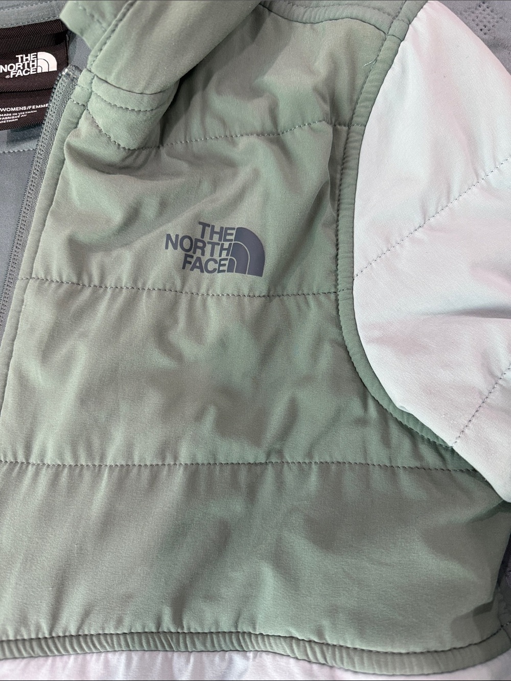 The North Face Green and Light Blue Quilted Hooded Jacket - Picture 6 of 8